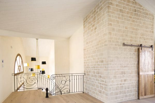 Mur intérieur DECOPIERRE pour une déco pleine de charme - Décoration intérieure cosy et chaleureux