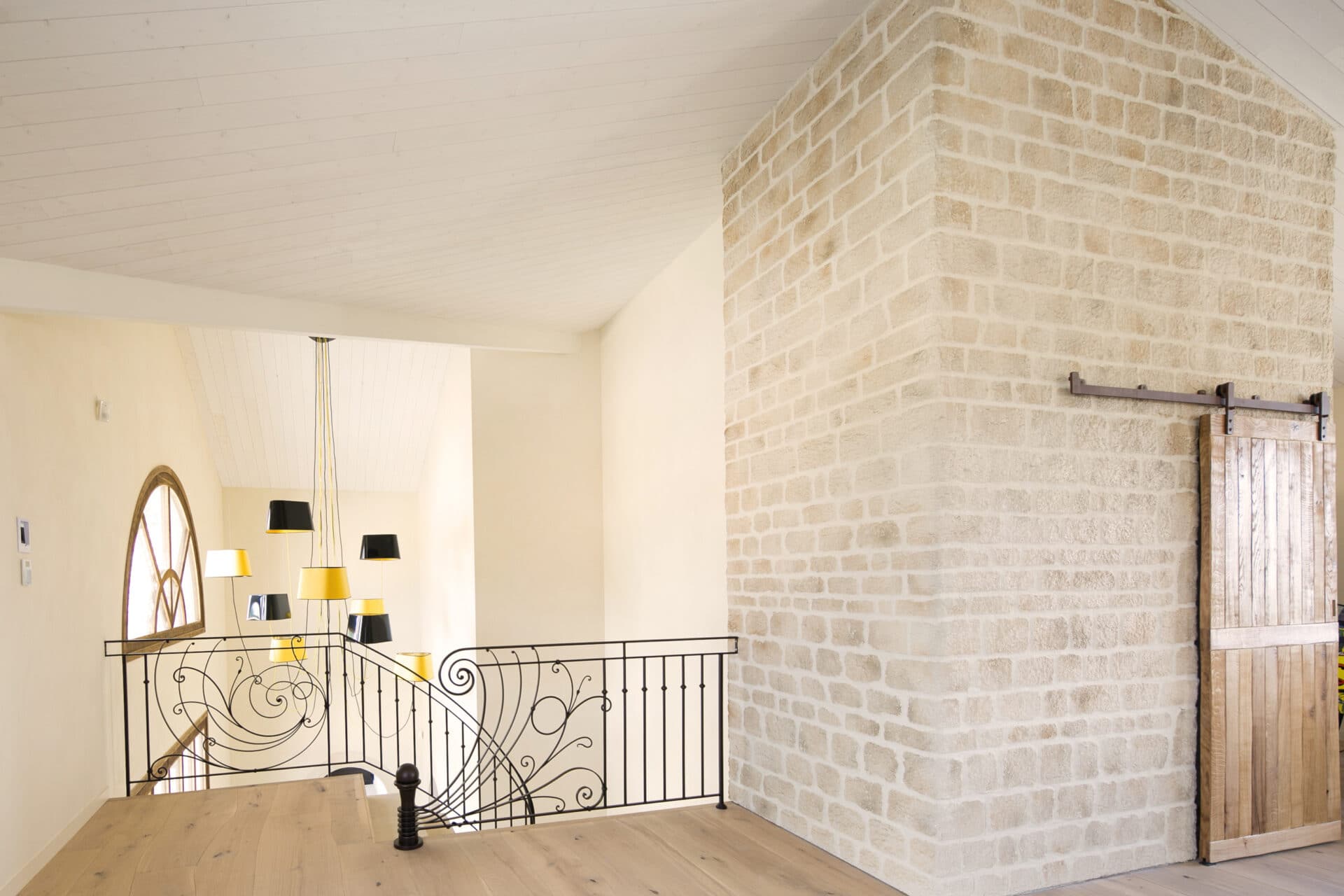 Mur intérieur DECOPIERRE pour une déco pleine de charme -