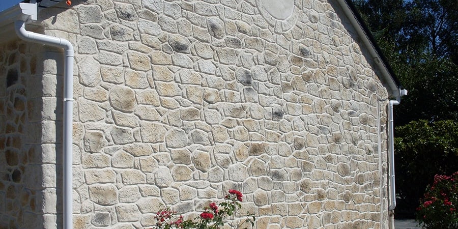 Une touche de renouveau pour une façade en pierres de taille et -